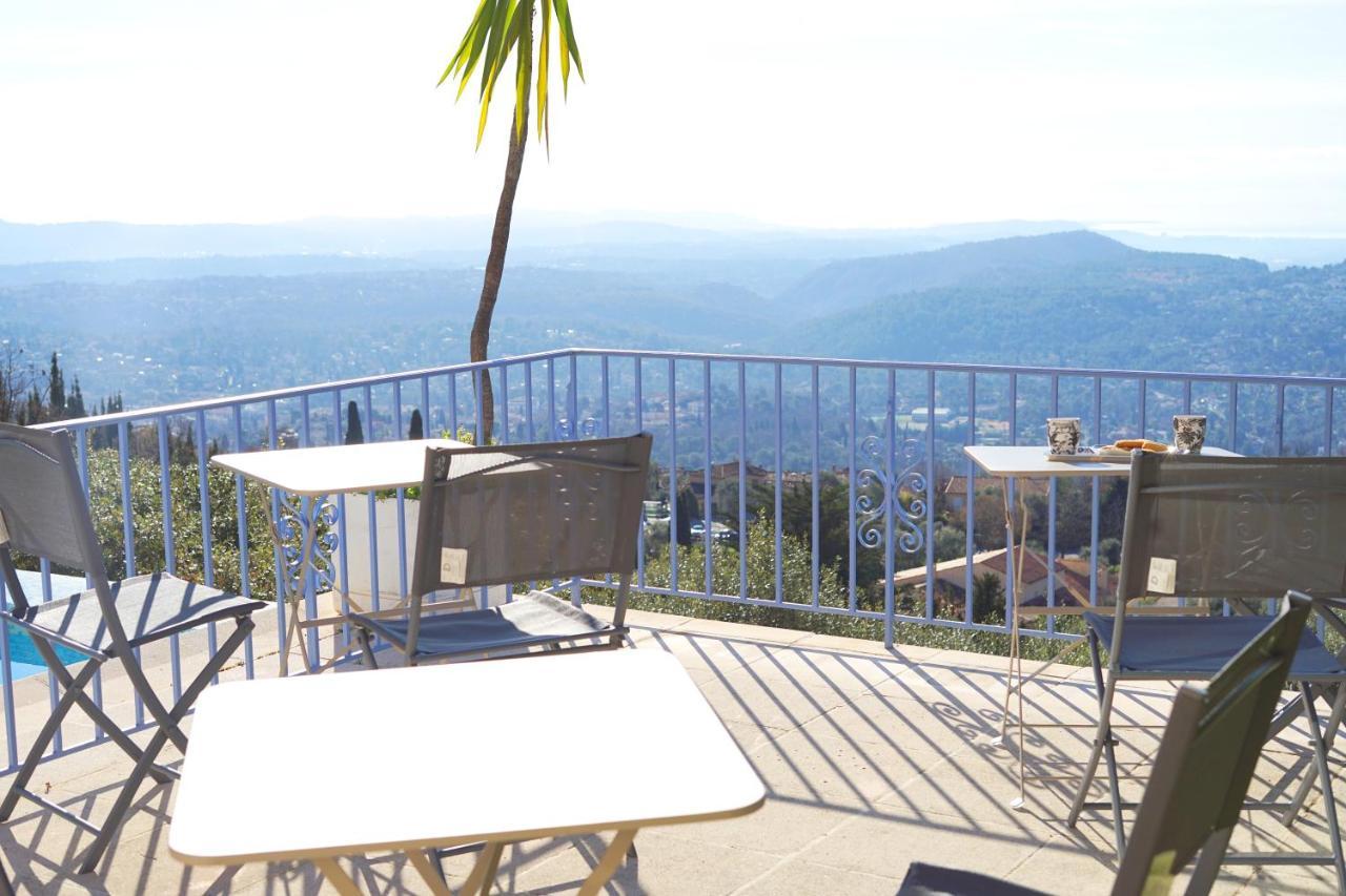 Hotel Les Volets Bleus Spéracèdes Exteriér fotografie
