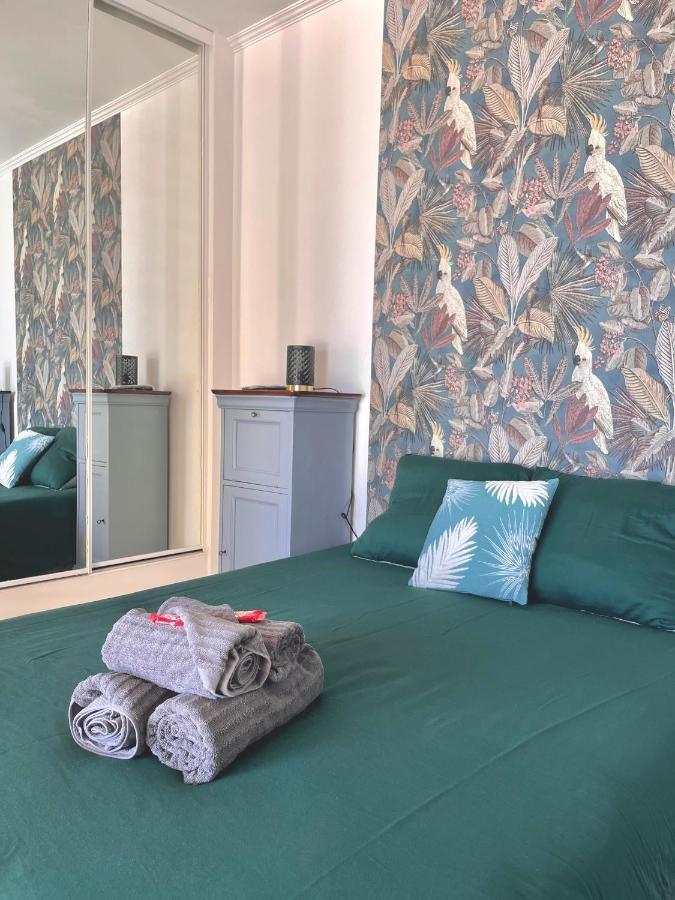 Hotel Les Volets Bleus Spéracèdes Exteriér fotografie